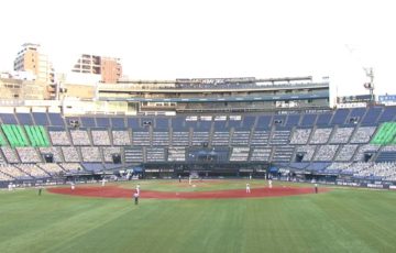 横浜スタジアム