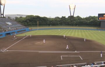 平塚球場/バッティングパレス相石スタジアムひらつか